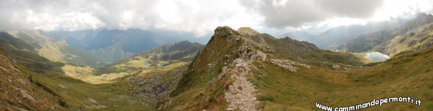 111 panoramica dai Laghi Cardeto Costa d Agnone e Lago Cernello.jpg